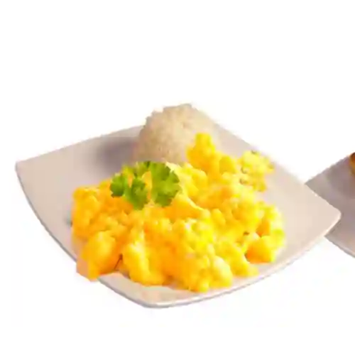 Huevos Revueltos y Cafe con Leche