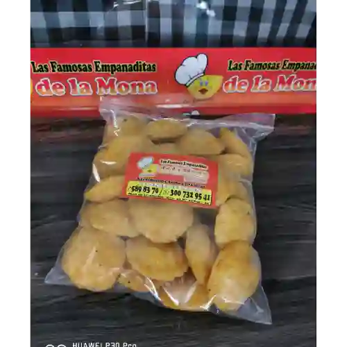 Pastelito Mini Relleno de Pollo