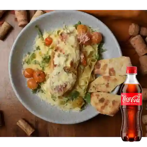 Pechuga Siciliana en Tres Quesos +Cocacola Org 400ml