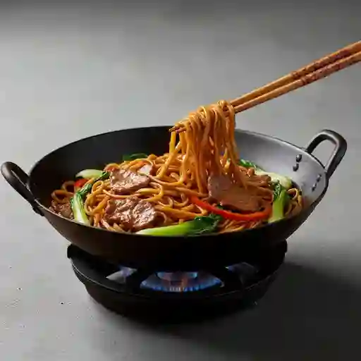 Chow Mein  Pollo, Cerdo Y Camaron