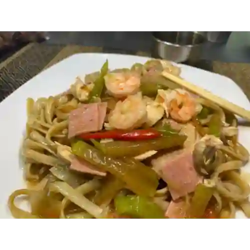 Chow Mein Especial