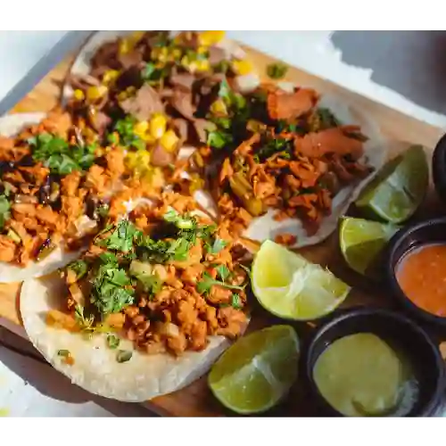 X3 Tacos de Chicharrón