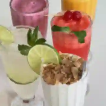 Jugo en Agua Mango
