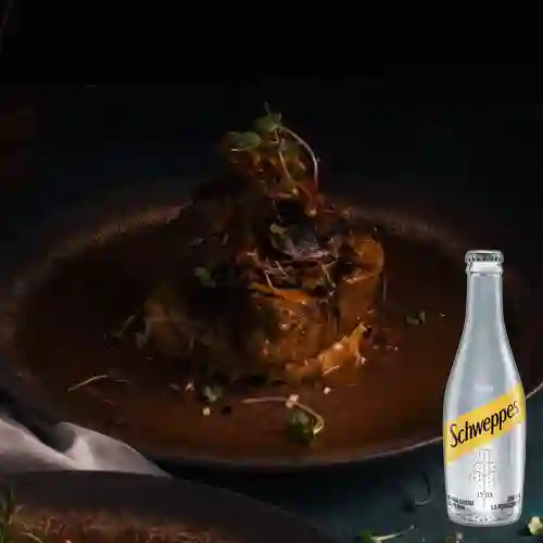 Combo Bondiola Luis XIV + Schweppes Soda 300ml