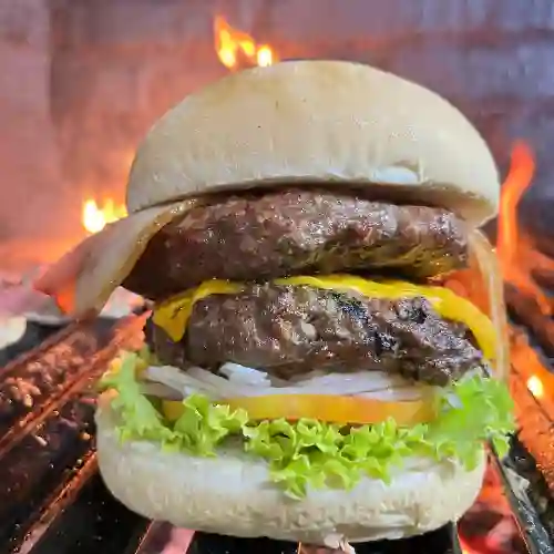 Combo Hamburguesa Doble Carne + Papas