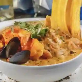Combo cazuela de mariscos