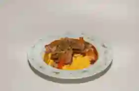 Arrisotado a la Huancaina con Lomo Saltado