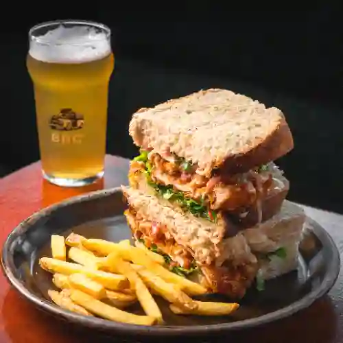 Sándwich Pollo Crispy (Ganador Legend)