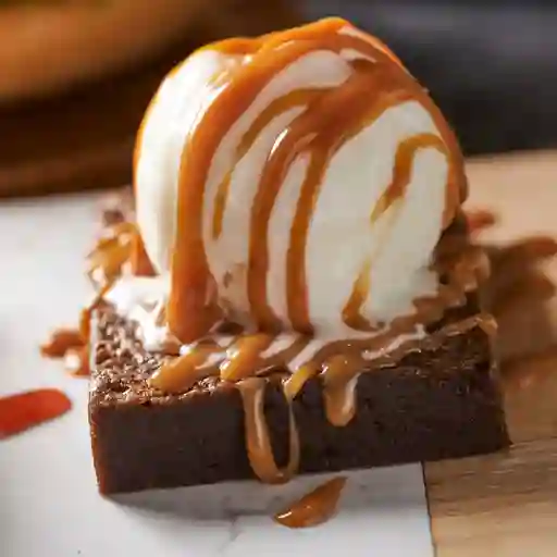 Brownie con Helado