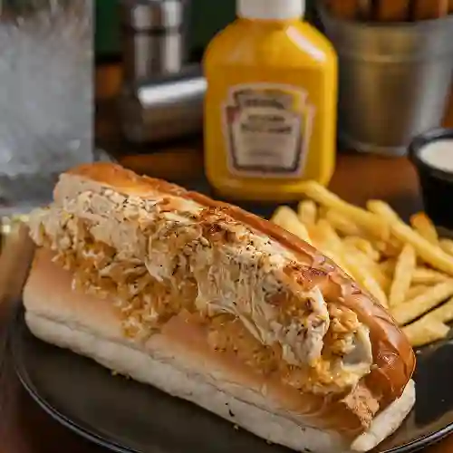 Perro Americano con Pollo + Bebida