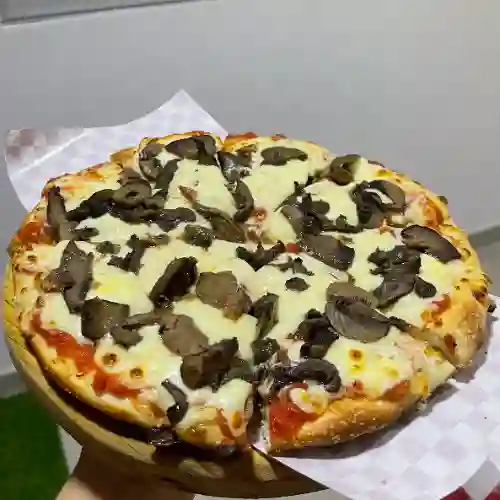 Pizza Champiñon (12 Porciones) 40Cm