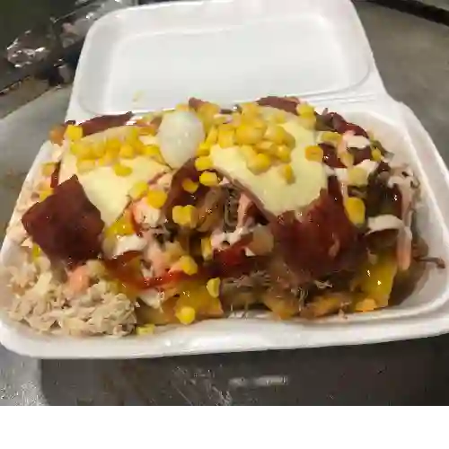 Salchipapa Mixta Especial