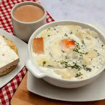 Desayuno con Caldo Criollo