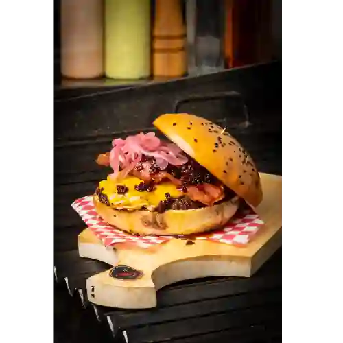 Hamburgesa con Tocineta Caramelizada