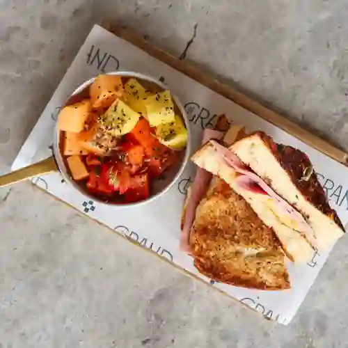 Sandwich de Jamón y Queso