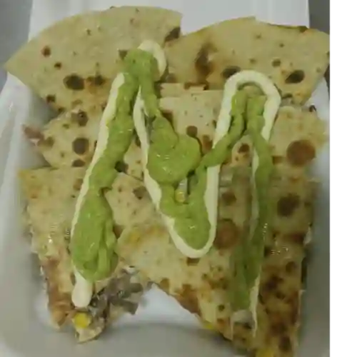 Quesadilla Clásica