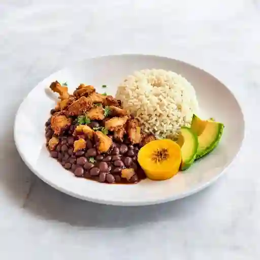 Frixoles con Chicharrón