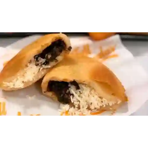 Empanada Domino