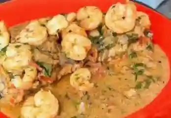 Filet De Tilapia en Salsa Camarón