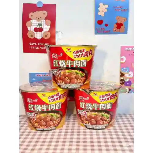 Fideo Instantánea con Carnes