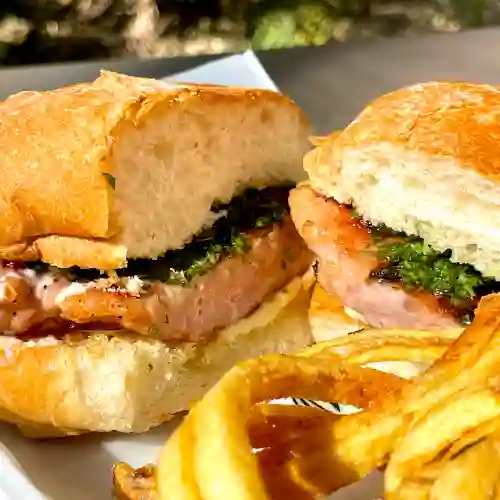 2 X 1 en Choripan de Bondiola con Papas