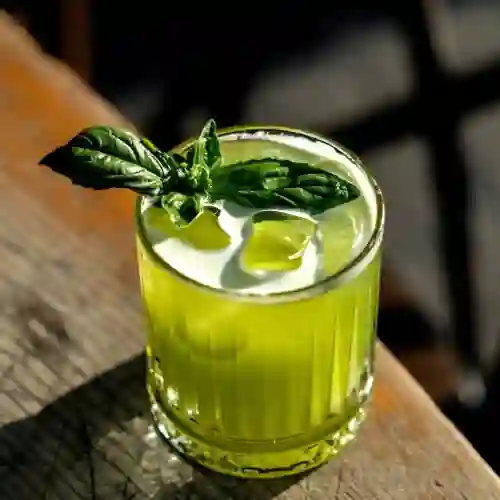 Limonada de Albahaca