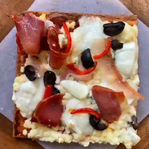 Pizza Keto Tres Quesos