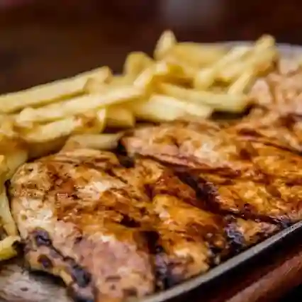 Baby junior de res + bebida hit x 200 ml