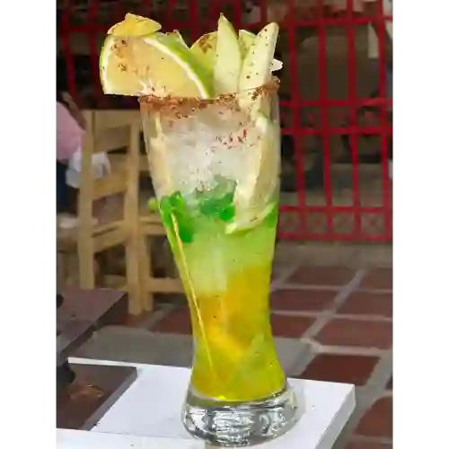 Soda Michelada de Manzana Verde 16 Oz