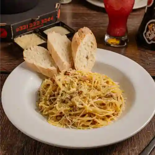 Espaguetis a la Carbonara