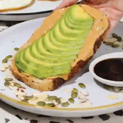 Tostada de Aguacate Al Estilo Azul Selva
