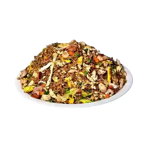Chow Fan con Pollo y Camarones