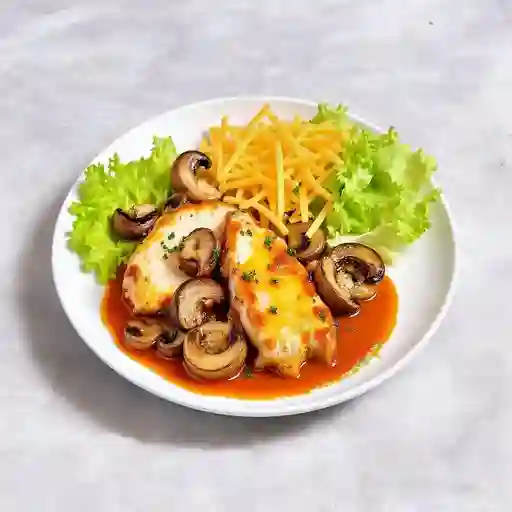 Pollo En Salsa, Queso, Lechuga Y Champinon