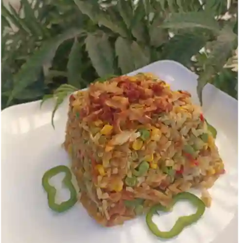 Arroz con pollo vegano