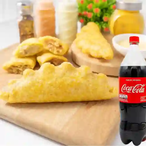 Combo 8 Empanadas y Cocacola Familiar