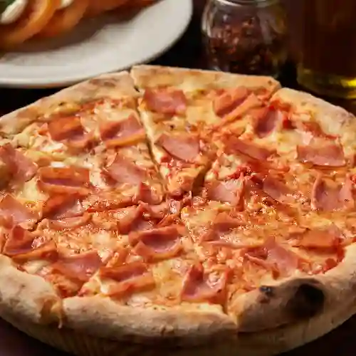 Pizza Jamón y Queso