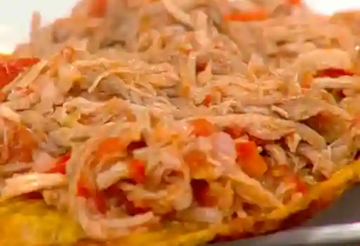 Patacón con Pollo