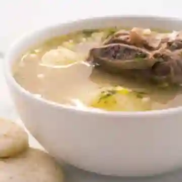 Caldo de Costilla de Res