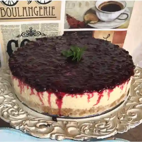 Cheesecake Frutos Rojos de 24 Porciones