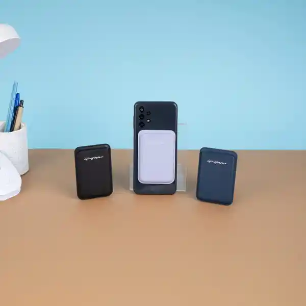 Tarjetero Magnético Para Teléfono Life is For Fun Negro Miniso