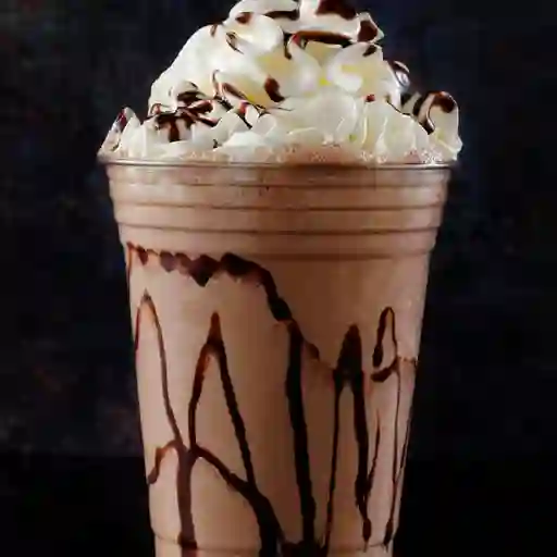 Malteada de café con crema chantilly