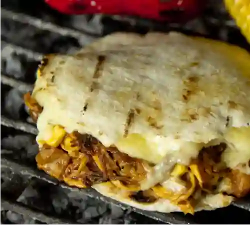 Arepa Rellena con Chorizo