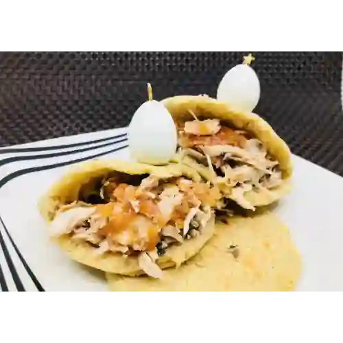 Arepa Pollo Champiñon