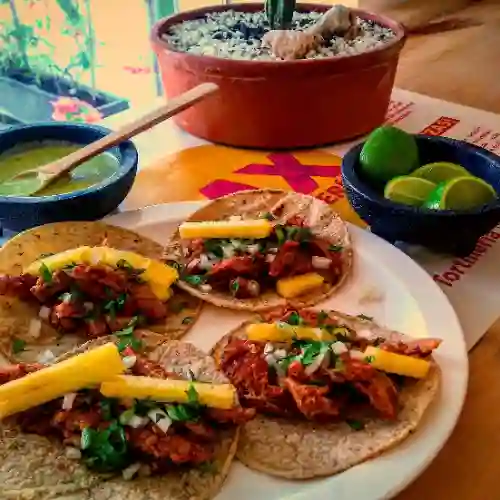 Combo de Tacos Al Pastor