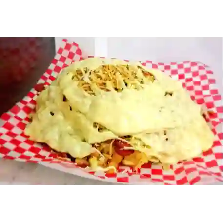 Salchipapa Trisfasica + Perro Gratinado