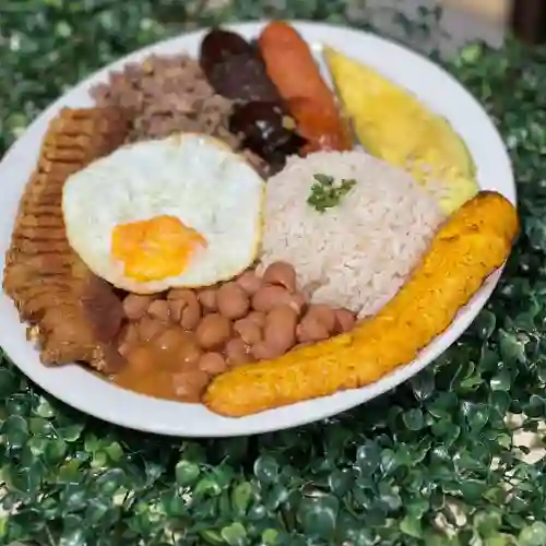 Bandeja Paisa