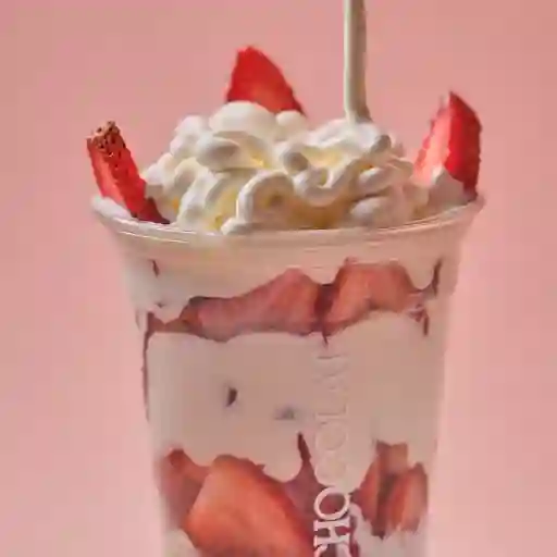 Fresas con Yogurt Griego sin Azucar