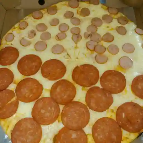 Pizza Suiza - Pepperoni