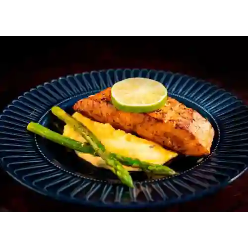 Salmon a la Parrilla Chileno