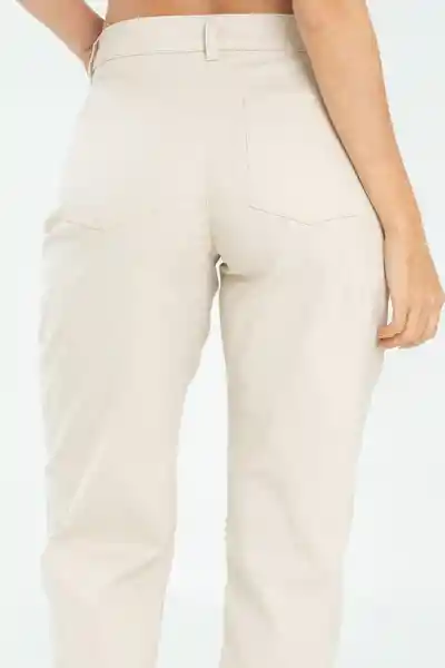 Pantalón Mom Cinco Bolsillos Color Beige Claro Talla 8 Ragged